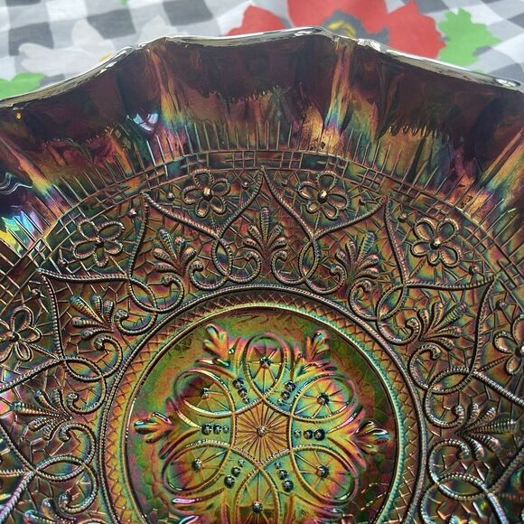 FENTON HEARTS & FLOWERS AMETHYST CARNIVAL GLASS Medallion Fruit Bowl pedestal - Picture 8 of 13